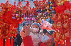 春节穿什么颜色的衣服合适 红色是首选颜色