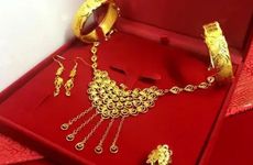 2024年农历十月三十是安装大门吉日吗