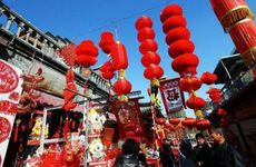 女人离婚第一年过年春节是不是不能去娘家？