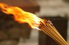 二十六能烧香吗 寺庙烧香拜佛的讲究