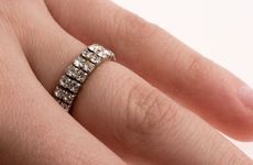 结婚盛行的彩礼和陪嫁有什么区别 男方一般选择订婚给