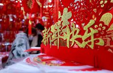 梦见忍不住拉屎在裤子里