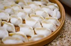 梦见别人给自己剪头发是什么预兆？