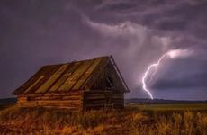 头朝南脚朝北睡觉好吗 睡觉头东脚西是大忌吗