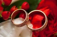 结婚压床什么意思 结婚压床娃娃什么讲究