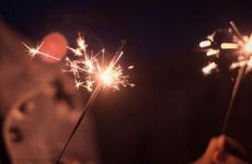 新坟第一年春节上坟吗放鞭炮吗 新坟春节什么时候上坟