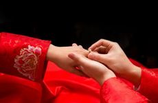 女生不着急结婚说明什么 男的着急结婚什么心态