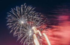 梦见找衣服是什么意思