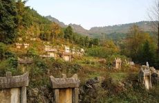 开日可以俢坟立碑吗？修坟有什么讲究？