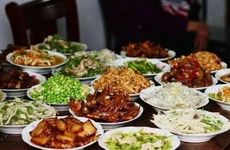 今天是好日子吗 2025年农历正月十一宜装大门吗