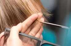 2025年农历正月初十是剃胎发吉日吗