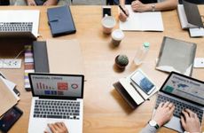 带香字文艺一点的公司名字