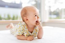 姓冯缺金女孩名字 谦谦有礼的女宝宝名字