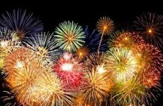 春节为什么要放鞭炮？ 春节为什么要放鞭炮贴对联