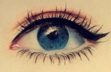 七杀眼睛一眼到达内心为人公正纯良