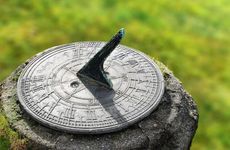 今日哪个时辰好 2026年2月24日老黄历查询