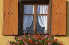 农村房屋窗户开多了风水好吗