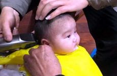 2025年农历腊月初二能剃胎发吗