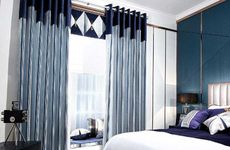 卧室挂黑色窗帘的影响