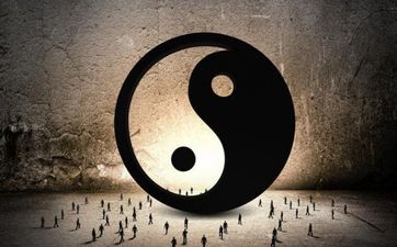 属鼠逐日生人之命理