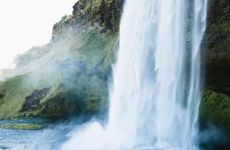 五行长流水命性格特点