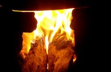 五行炉中火命性格特点