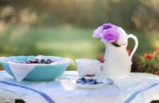 家里放假花是好还是坏