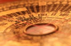 八字乙巳佛灯火命运解析